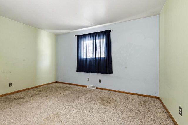 4339 S 49th STREET, Greenfield, WI 53220