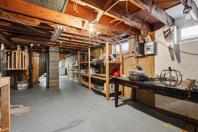 4339 S 49th STREET, Greenfield, WI 53220