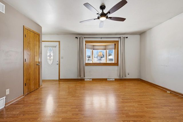 4339 S 49th STREET, Greenfield, WI 53220