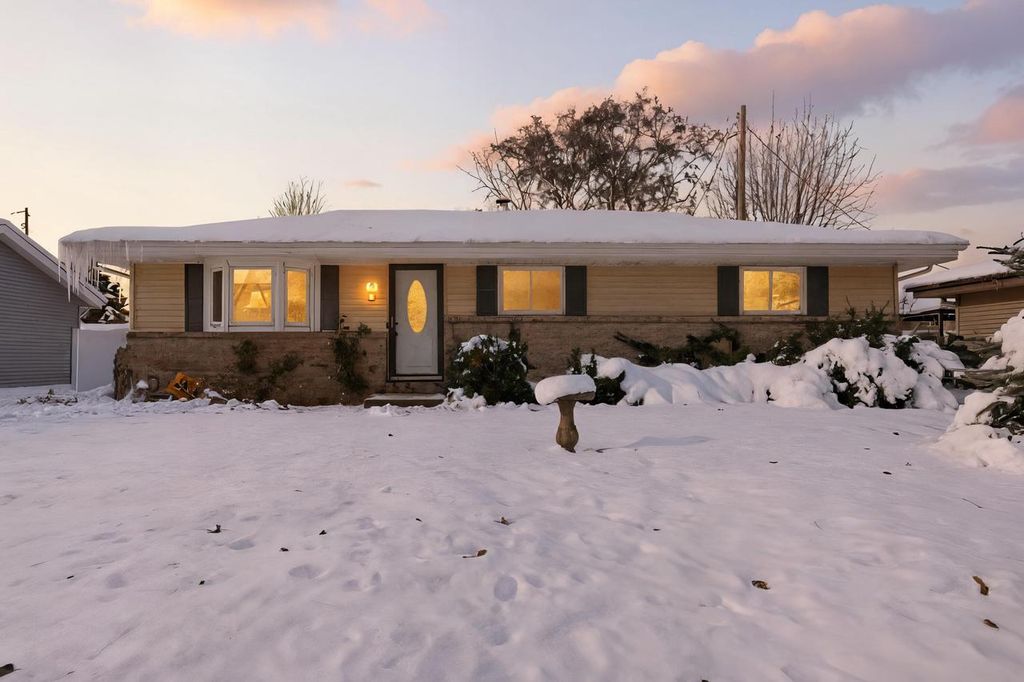 4339 S 49th STREET, Greenfield, WI 53220