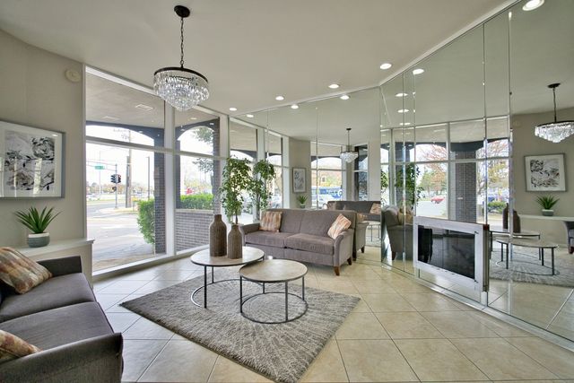 4901 Golf Road 310, Skokie, IL 60077