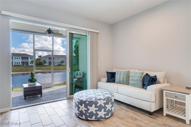 4607 Arboretum CIR 103, Naples, FL 34112