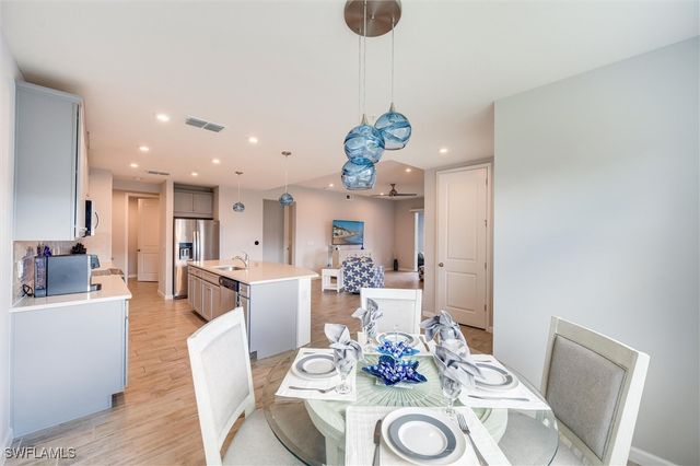 4607 Arboretum CIR 103, Naples, FL 34112