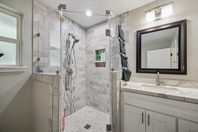 9840 Warwana Road, Houston, TX 77080