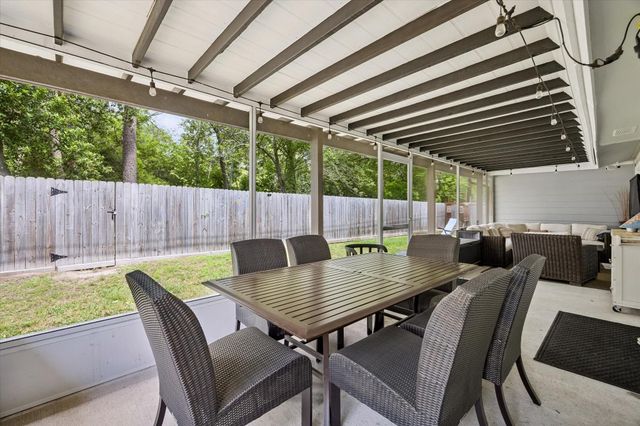 9840 Warwana Road, Houston, TX 77080