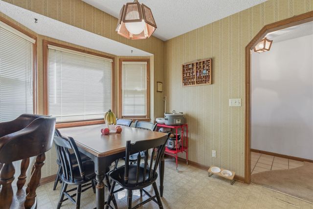 5743 N Charles St, Wichita, KS 67204