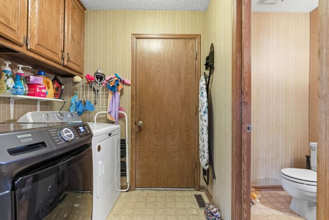 5743 N Charles St, Wichita, KS 67204