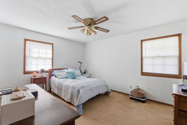 5743 N Charles St, Wichita, KS 67204