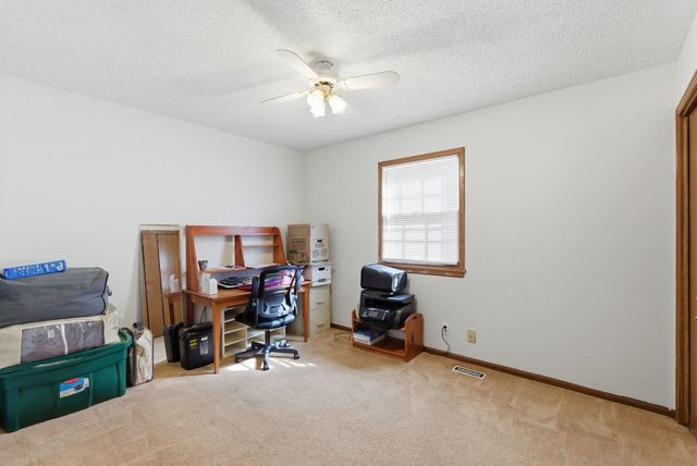 5743 N Charles St, Wichita, KS 67204