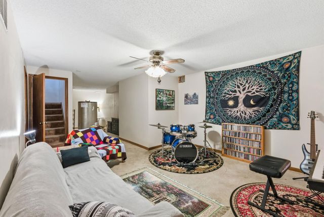 5743 N Charles St, Wichita, KS 67204