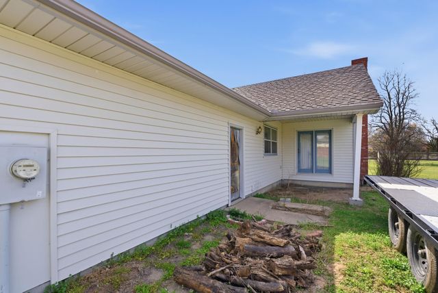 5743 N Charles St, Wichita, KS 67204