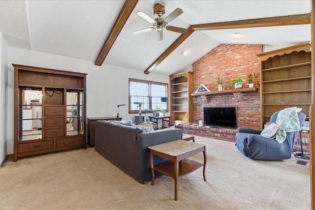 5743 N Charles St, Wichita, KS 67204