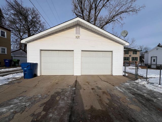 3621 1st Avenue, Hibbing, MN 55746