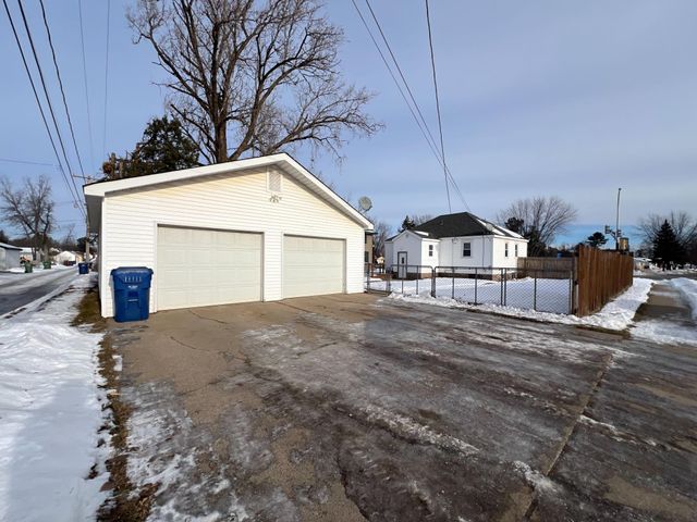 3621 1st Avenue, Hibbing, MN 55746