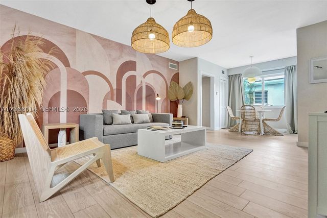 1415 16th St 2, Miami Beach, FL 33139
