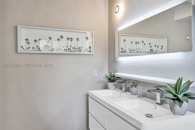 1415 16th St 2, Miami Beach, FL 33139
