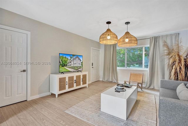 1415 16th St 2, Miami Beach, FL 33139
