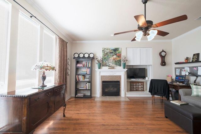 232 Village Commons BLVD, Georgetown, TX 78633