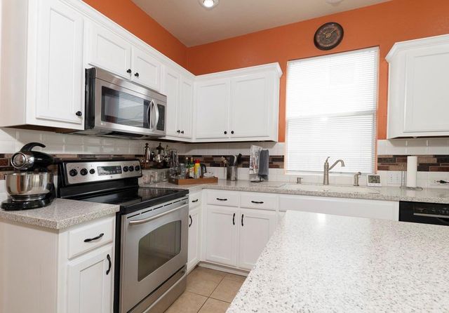 232 Village Commons BLVD, Georgetown, TX 78633