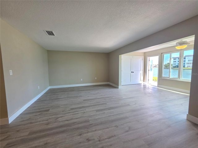 6025 SHORE BOULEVARD S 105, Gulfport, FL 33707