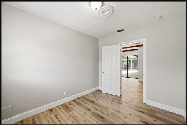 8 NE 9th Avenue, Deerfield Beach, FL 33441