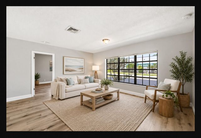 8 NE 9th Avenue, Deerfield Beach, FL 33441