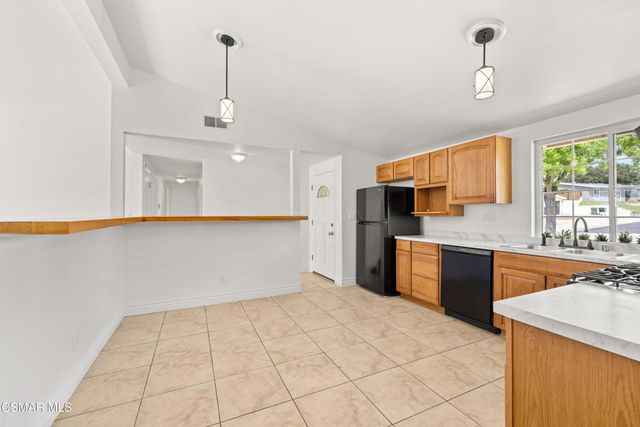 1005 Sheffield Place, Thousand Oaks, CA 91360