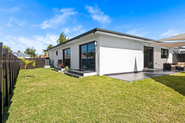 12330 SW 195th Ter, Miami, FL 33177