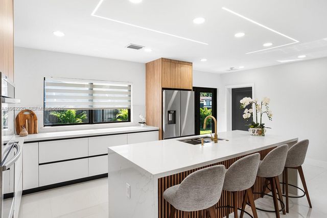 12330 SW 195th Ter, Miami, FL 33177