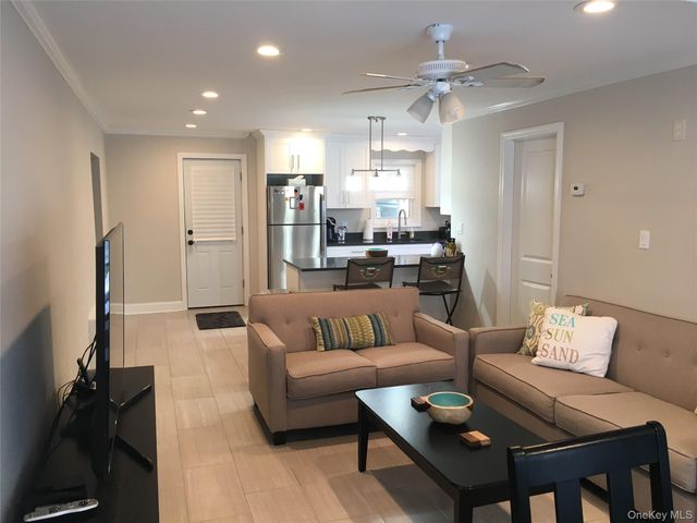 7 1st Avenue Lower, East Rockaway, NY 11518