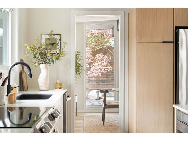 7125 Sw 105TH Ave, Beaverton, OR 97008