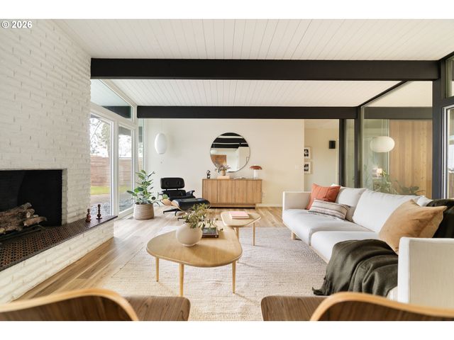 7125 Sw 105TH Ave, Beaverton, OR 97008