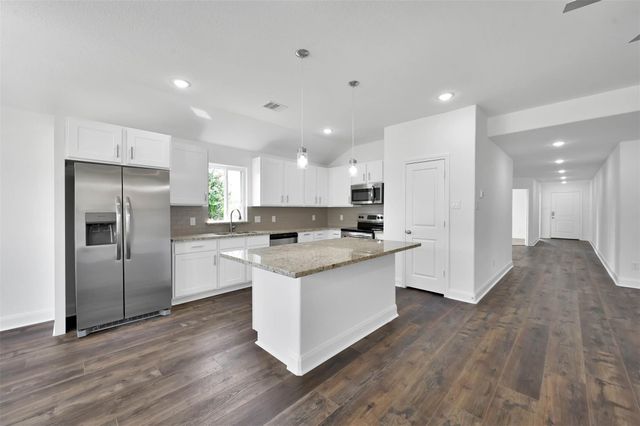 1053 Road 5740, Cleveland, TX 77327