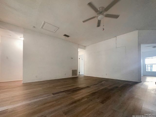 5746 Spring Sun, San Antonio, TX 78244