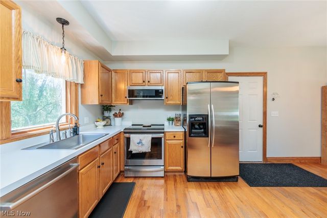 390 Southeast Avenue, Tallmadge, OH 44278