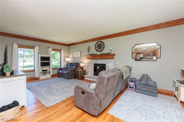 390 Southeast Avenue, Tallmadge, OH 44278