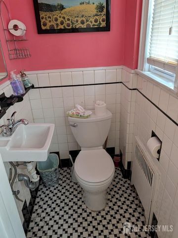 134 E Curtis Street, Linden, NJ 07036