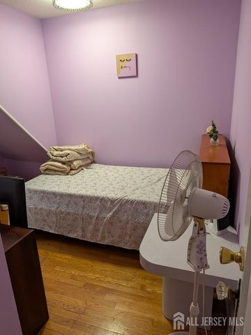 134 E Curtis Street, Linden, NJ 07036
