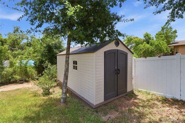 6286 Grapewood Road, Spring Hill, FL 34609
