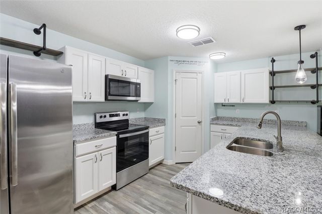 6286 Grapewood Road, Spring Hill, FL 34609