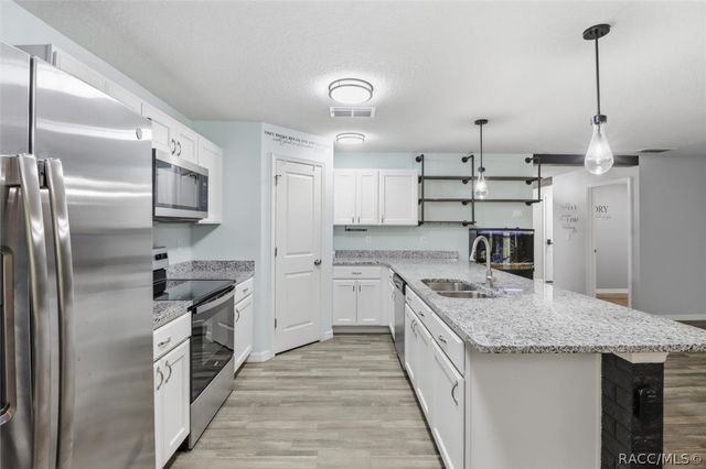 6286 Grapewood Road, Spring Hill, FL 34609