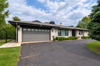 4754 W NORTH SHORE Avenue, Lincolnwood, IL 60712