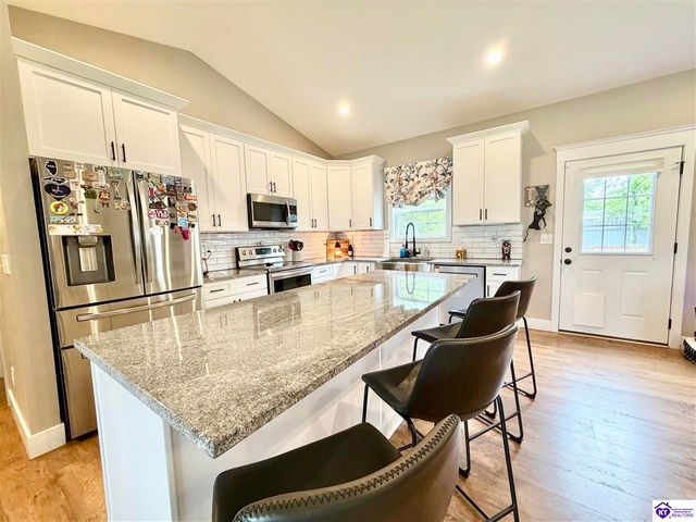 203 Emmaus Circle, Elizabethtown, KY 42701