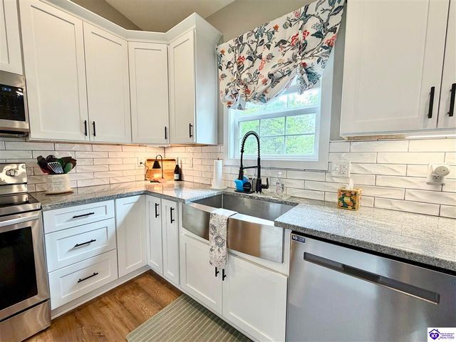 203 Emmaus Circle, Elizabethtown, KY 42701