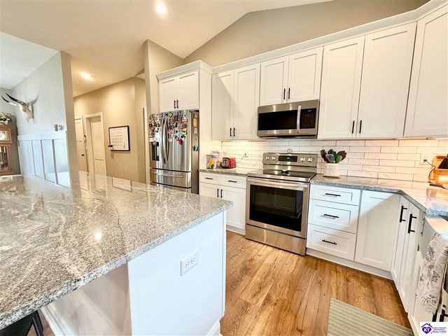 203 Emmaus Circle, Elizabethtown, KY 42701