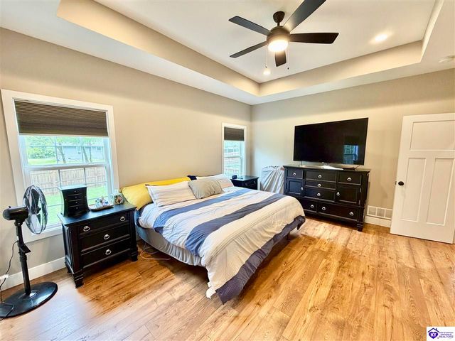 203 Emmaus Circle, Elizabethtown, KY 42701