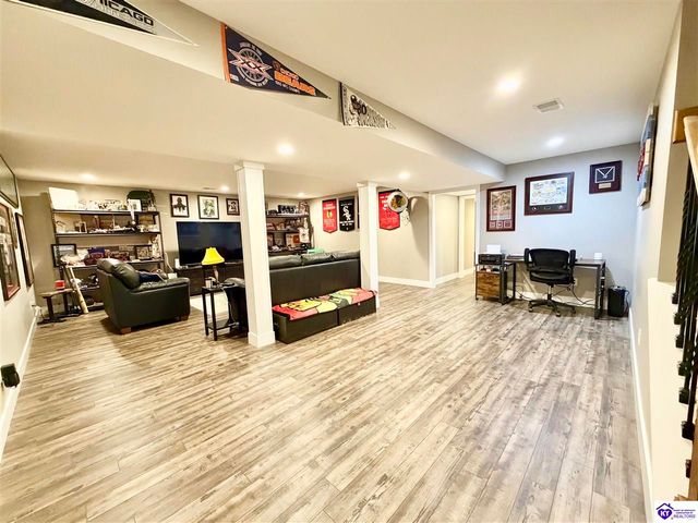203 Emmaus Circle, Elizabethtown, KY 42701