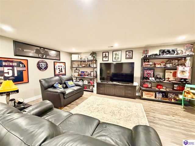 203 Emmaus Circle, Elizabethtown, KY 42701