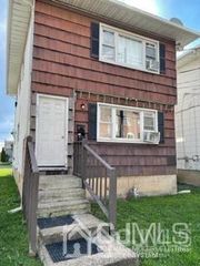 387 Fayette Street 2, Perth Amboy, NJ 08861