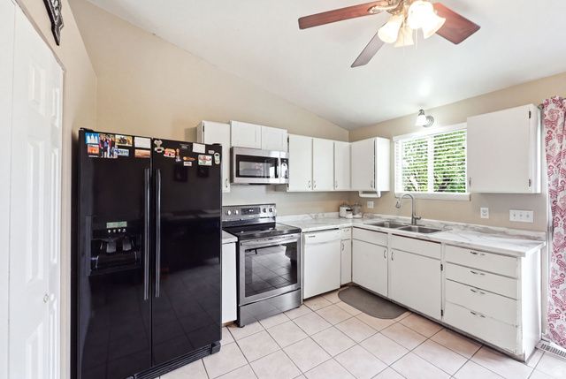 7973 S LINTON DR, West Jordan, UT 84088